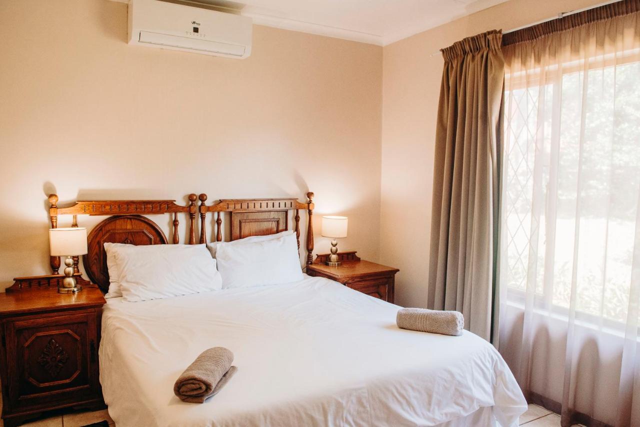 Port Edward Holiday Resort 外观 照片