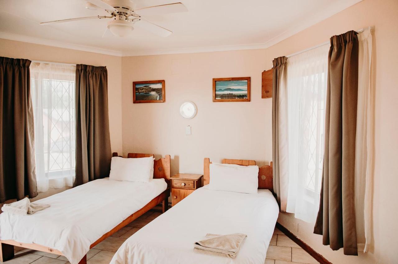 Port Edward Holiday Resort 外观 照片