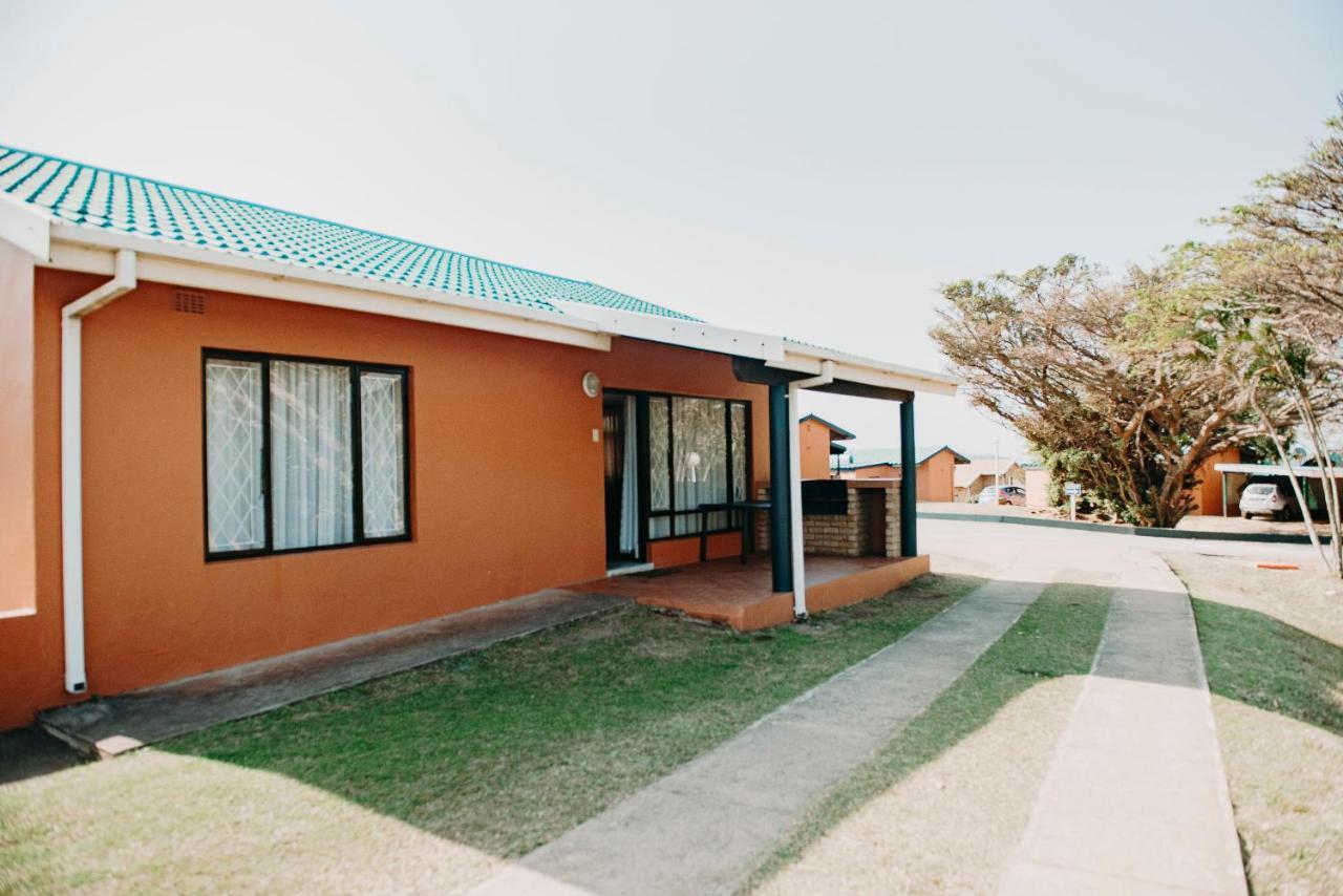 Port Edward Holiday Resort 外观 照片