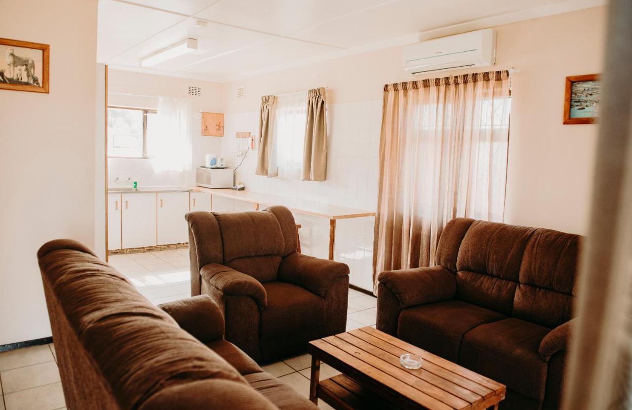 Port Edward Holiday Resort 外观 照片